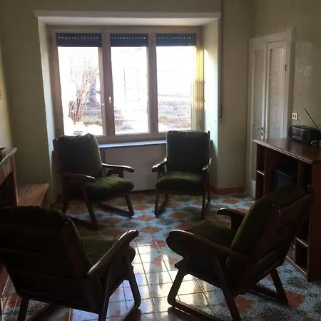 Large Independent House With Garden Holiday home Ateleta
