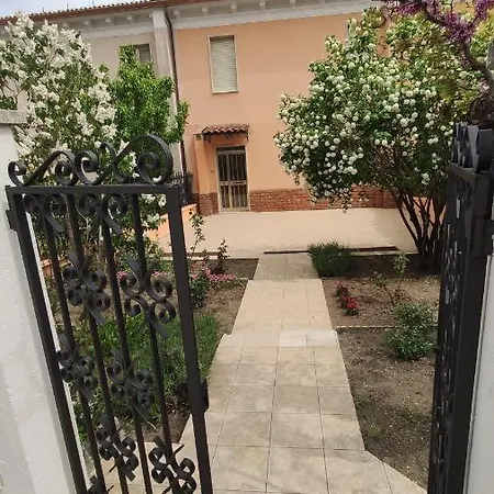 Large Independent House With Garden * Ateleta